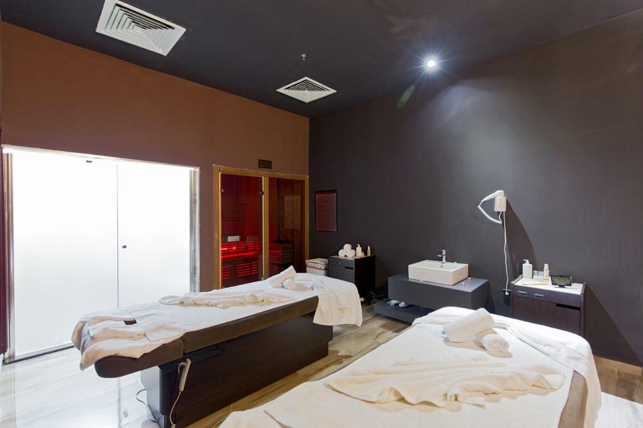 Batumi Orbi Beach Tower Zewnętrze zdjęcie