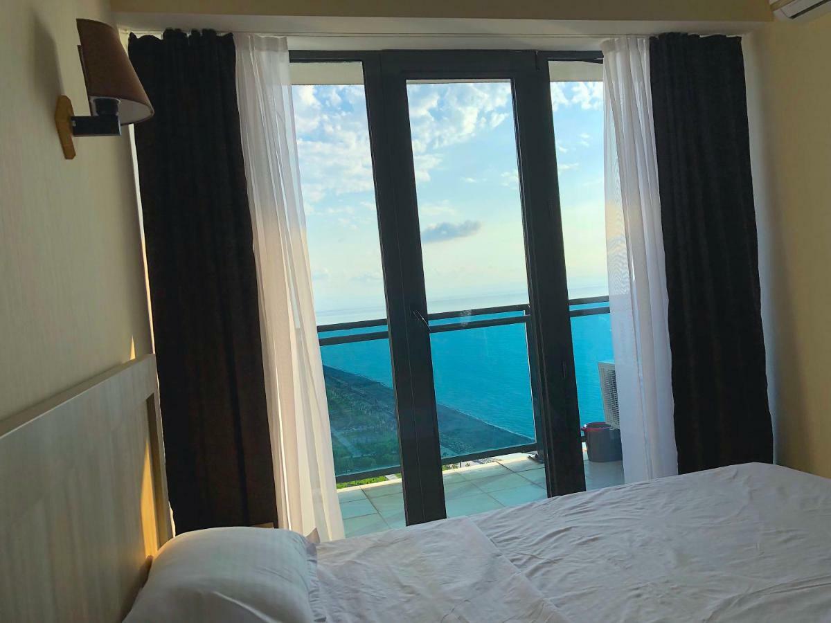 Batumi Orbi Beach Tower Zewnętrze zdjęcie